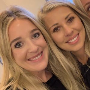 Meet your Posher, Carly